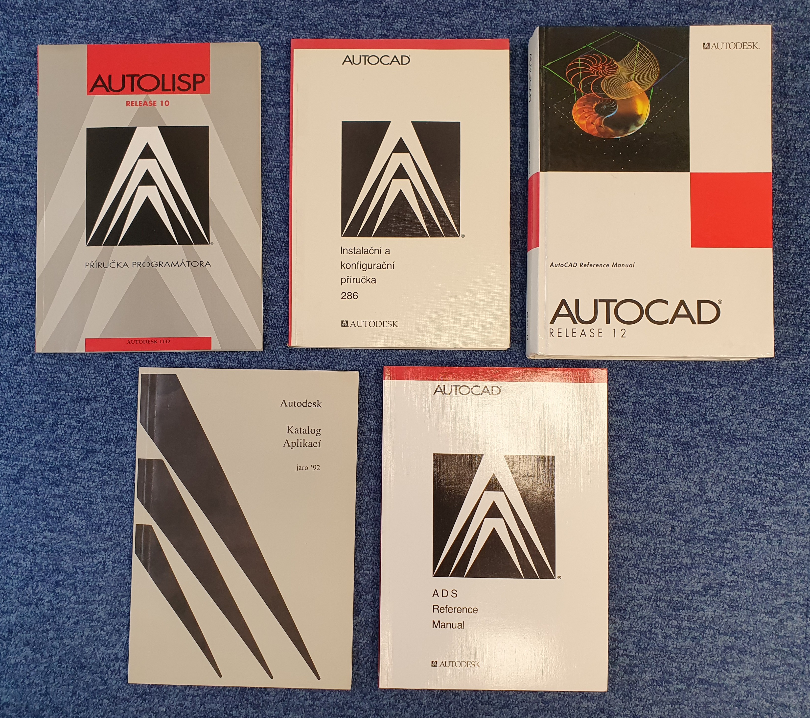 autocad-12-old-books1.jpg